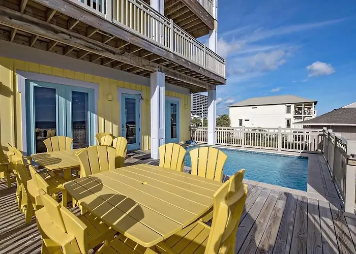 Beachfront 8bedrooms Lemonshello Holiday home